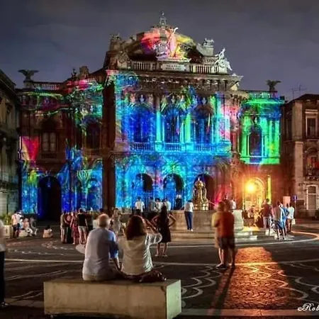 Lägenhet Dietro Il Teatro Casa Confortevole In Pieno Centro Catania